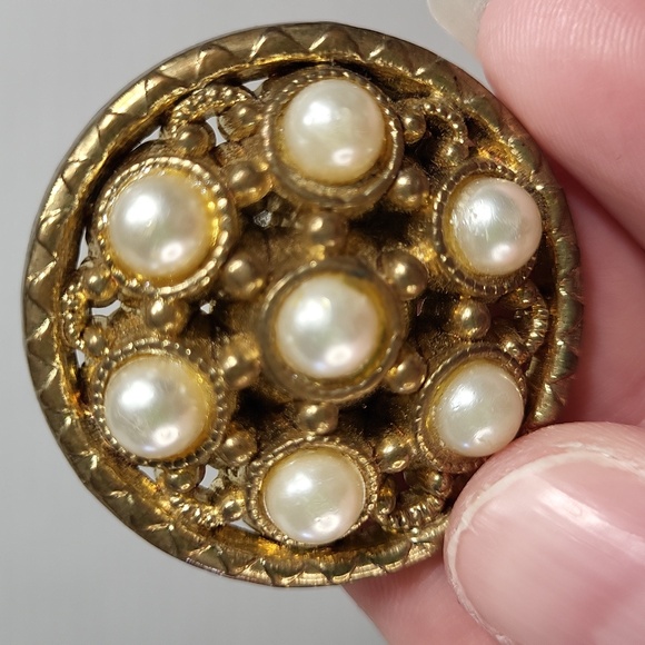 Vintage Openwork Plastic Gold Tone Clip On Earrings with Faux Pearls - Picture 4 of 13